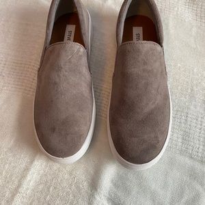 Steve Madden slip on